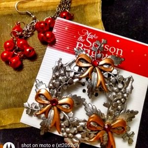 Earrings and pin set.